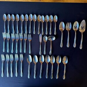 Vtg Superior Stainless USA 39 Pc Flatware Set Floral Pattern w Serving
